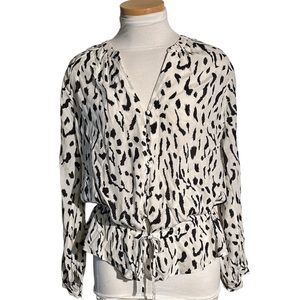 Rails Animal Print Button Down Long Sleeve Blouse Size Medium